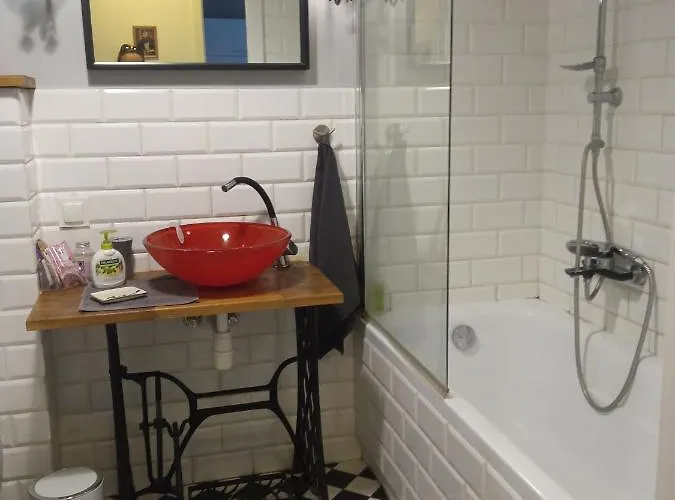 Nighthost Kleczkowska 49 M53 Wrocław